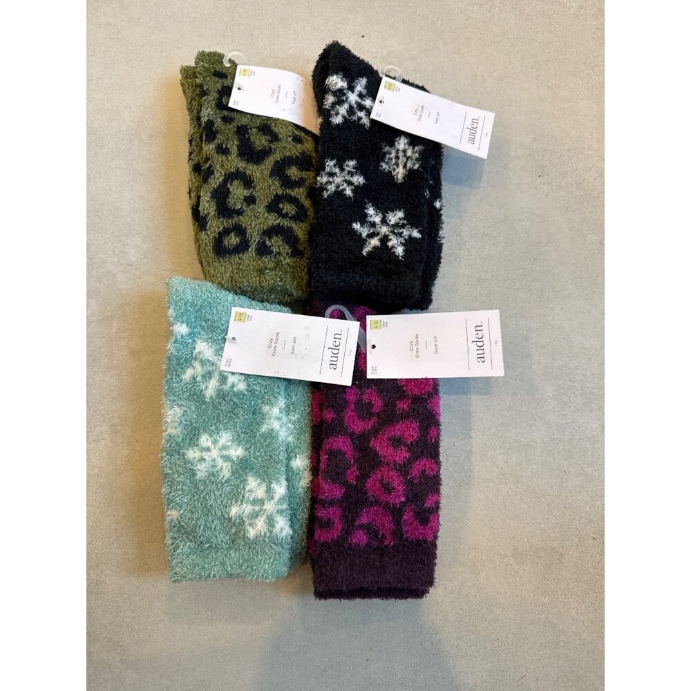 Auden 4 pr NEW Cozy Crew socks size 4-10 Black, purple, and green Cheetah